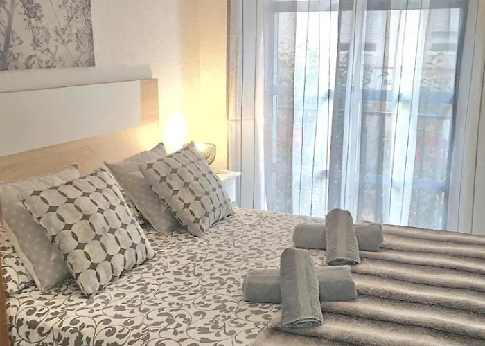 Ideal Holiday Apartment One Bedroom City Center